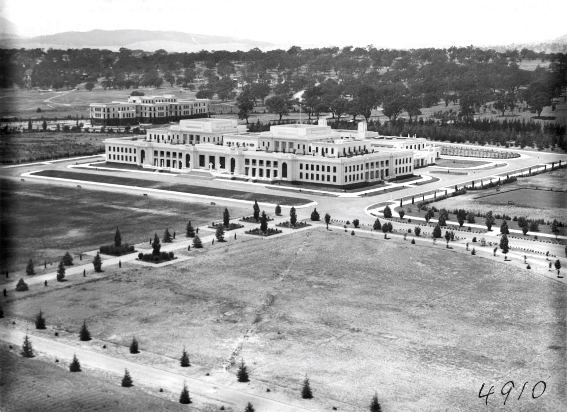 Gardens Museum Of Australian Democracy At Old Parliament House