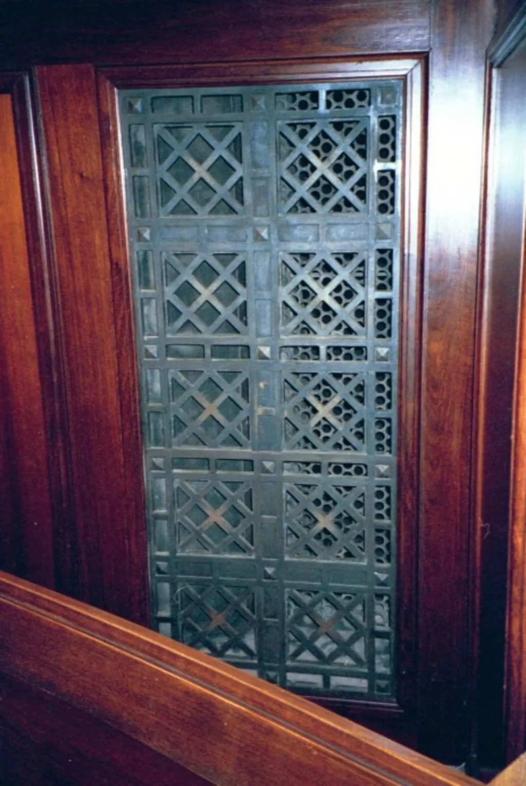 The bronze ventilation duct in the Senate The bronze ventilation duct in the Senate
