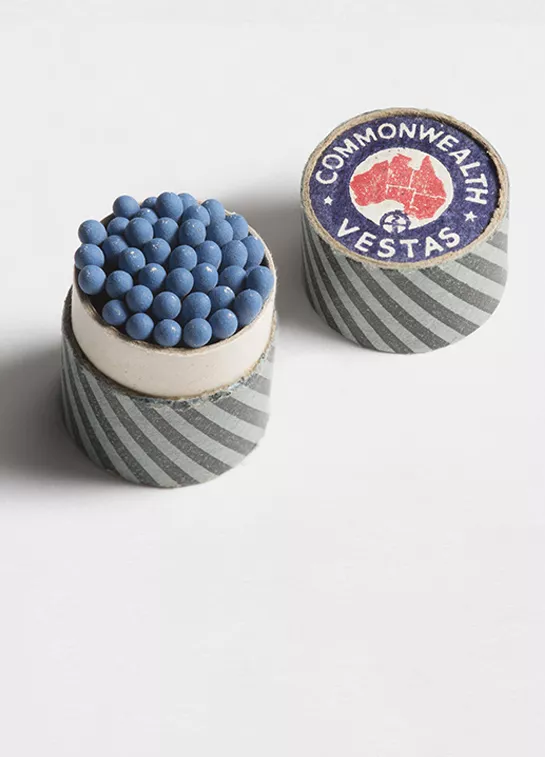 Photograph of vestas and a vesta box (Short matches and a matchbox)