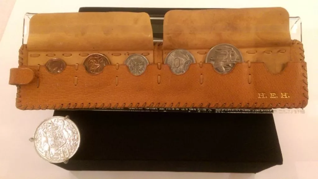 The Introduction of Decimal Currency: How We Avoided Nostrils and Learned to Love the Bill The Introduction of Decimal Currency: How We Avoided Nostrils and Learned to Love the Bill