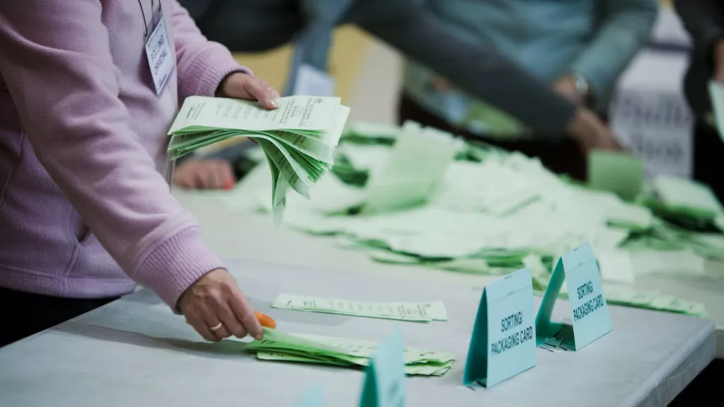 How does an election work? Part Three – Rock the Vote How does an election work? Part Three – Rock the Vote