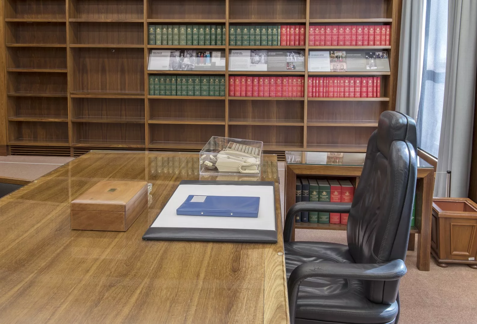 Photograph of the Prime Ministers desk